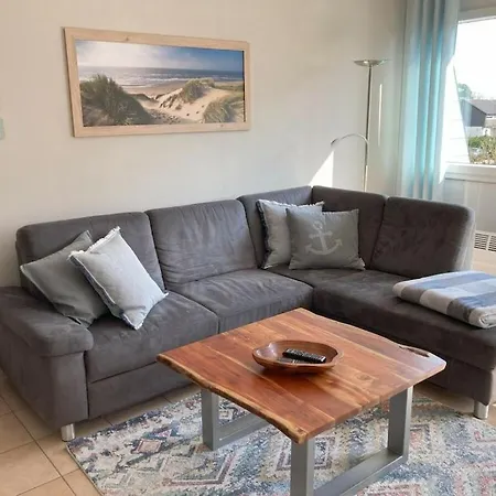 With 2 Bedrooms *
