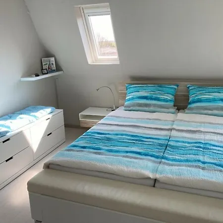 With 2 Bedrooms *
